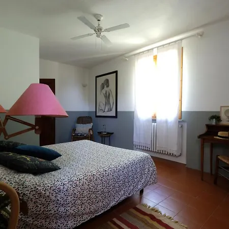 Alojamento de Acomodação e Pequeno-almoço Casa Monteluro - Tavullia