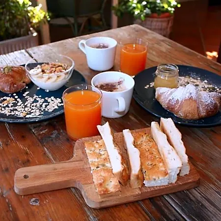 Casa Monteluro - Bed & Breakfast 3*
