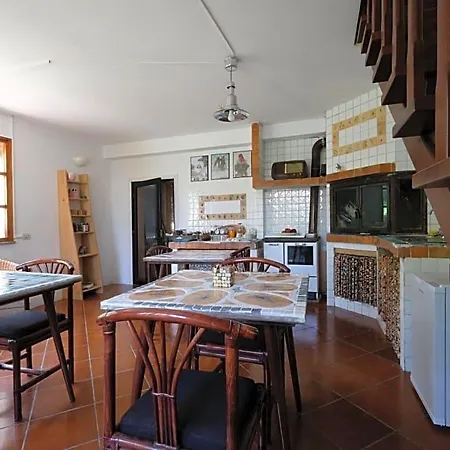 Casa Monteluro - Bed & Breakfast 3*