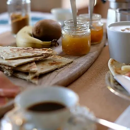 Bed & Breakfast Casa Monteluro - 3*