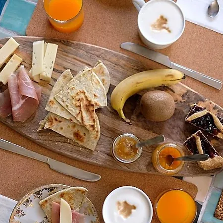 Casa Monteluro - Bed & Breakfast 3*