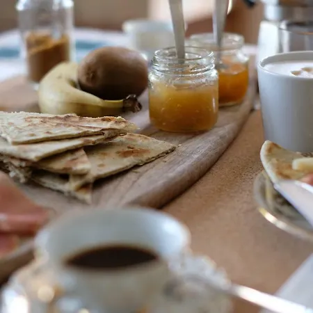 Alojamento de Acomodação e Pequeno-almoço Casa Monteluro - Tavullia