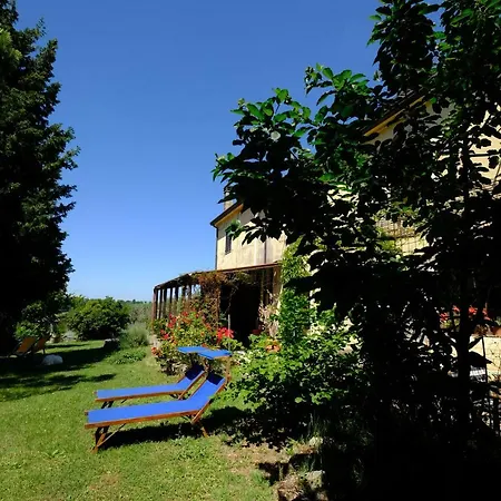 Casa Monteluro - *